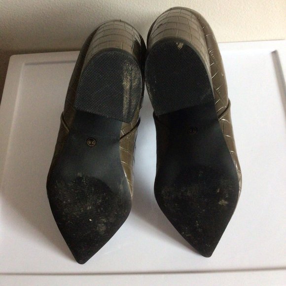 Lulu's Olive Croc-Embossed Ankle Boots - Picture 9 of 10